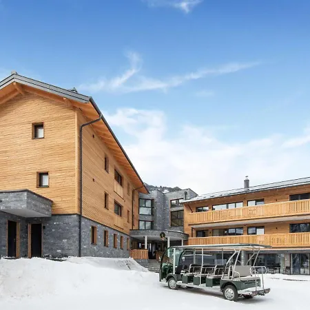 Golden Lodges Rauris Resort Near The Ski Lift *